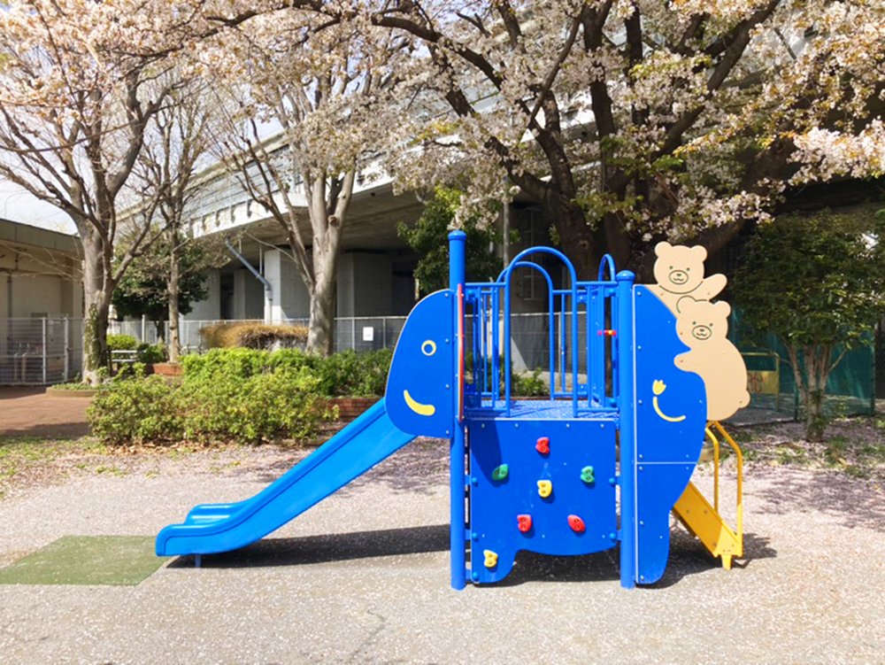202309_koguma_1000p_01.jpg