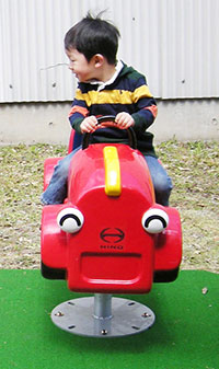 特注リンク遊具自動車
